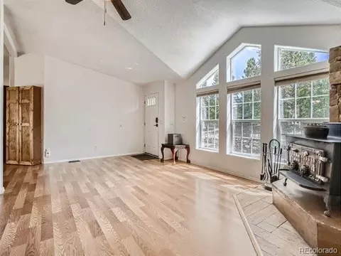 Living - 152 Wolf Rd, Black Hawk, CO 80422 photo 2 of 5