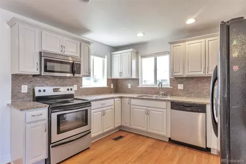 5166 E 35th Ave, Denver, CO 80207 photo 5