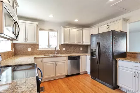 5166 E 35th Ave, Denver, CO 80207 photo 6