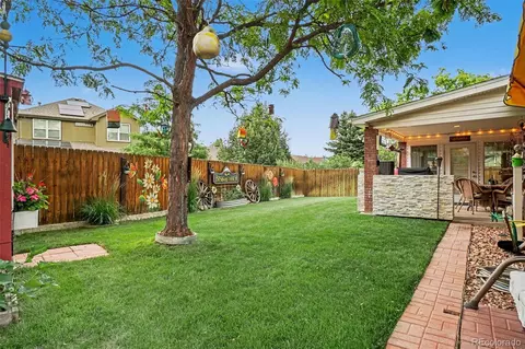 Exterior - 110 Sioux Dr, Berthoud, CO 80513 photo 9 of 11