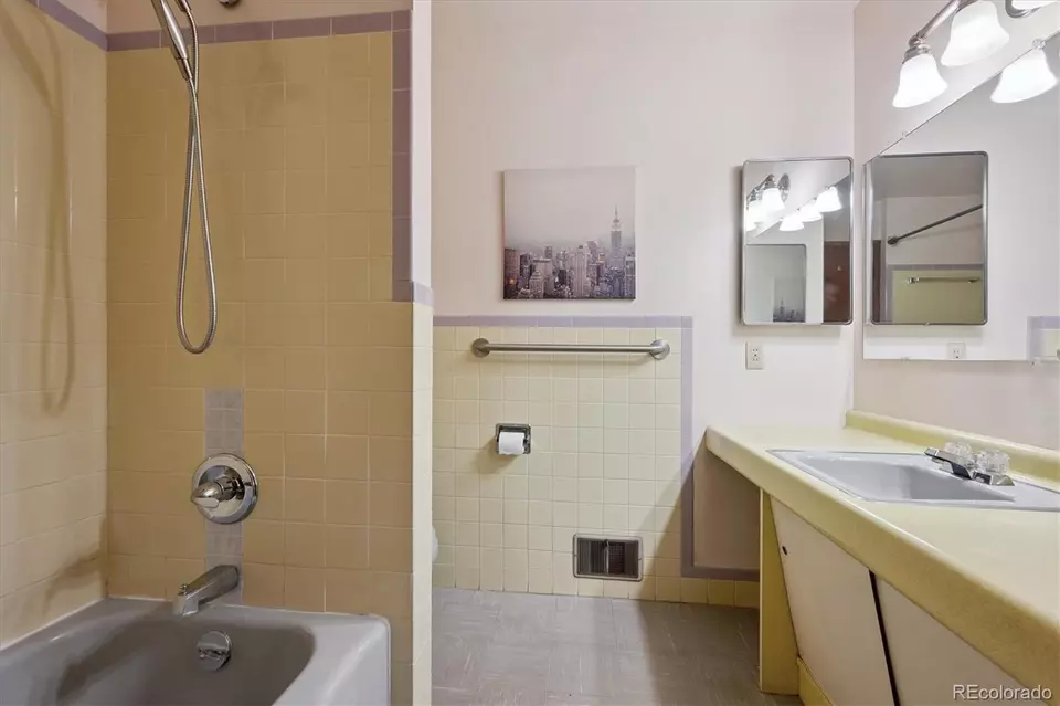Bath - 3656 S Forest Way, Denver, CO 80237 photo 2 of 2