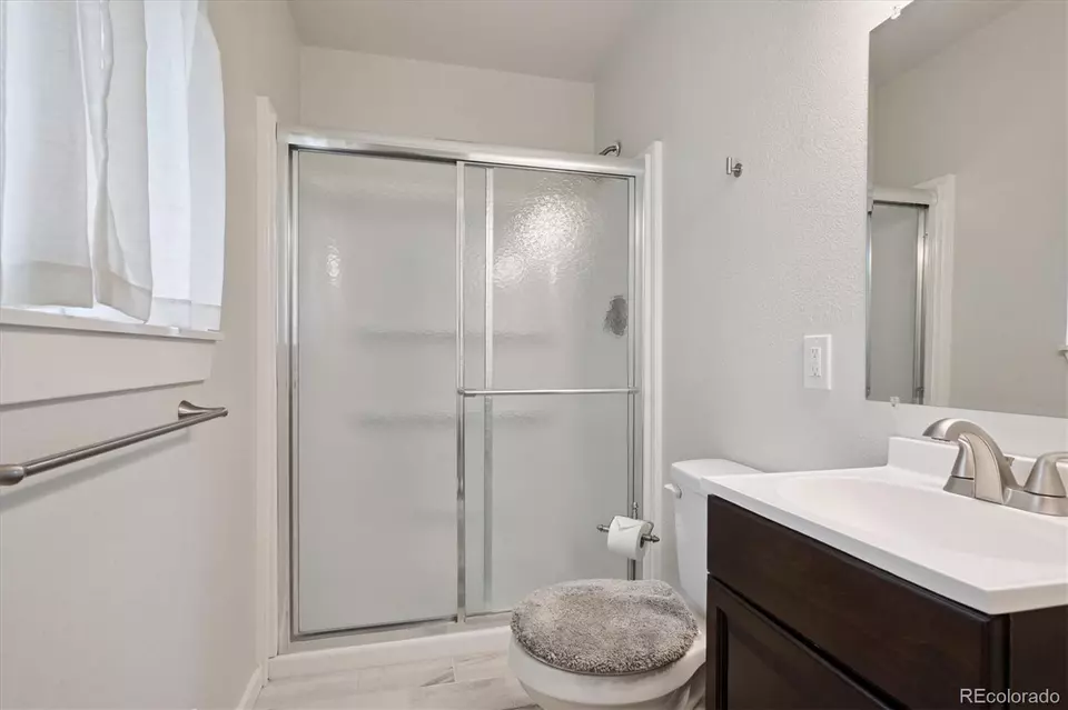 Bath - 3656 S Forest Way, Denver, CO 80237 photo 1 of 2