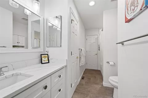 Bath - 6825 E 131st Dr, Thornton, CO 80602 photo 2 of 4