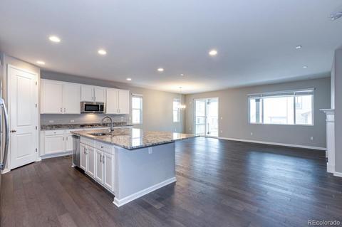 414 Iris St, Brighton, CO 80601 photo 3