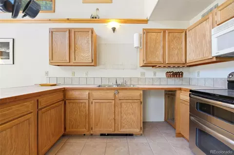 Kitchen - 7101 County Road 43, Bailey, CO 80421 photo 2 of 3