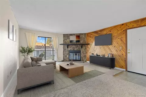 921 S Walden St #108, Aurora, CO 80017