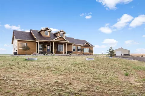 50112 E Maplewood Pl, Bennett, CO 80102 photo 1