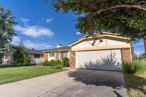 2040 S Fairplay St, Aurora, CO 80014 photo 2