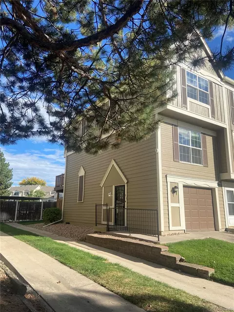 1811 S Quebec Way #90, Denver, CO 80231