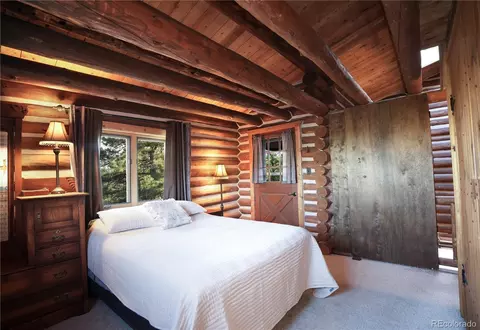 Bedroom - 1715 Spring Gulch Dr, Lyons, CO 80540 photo 2 of 8