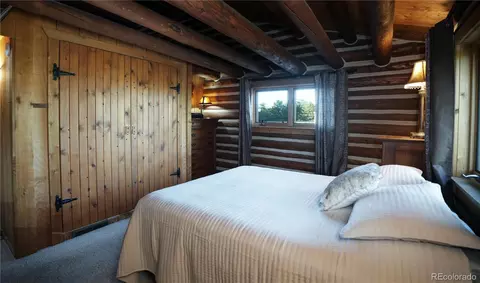Bedroom - 1715 Spring Gulch Dr, Lyons, CO 80540 photo 1 of 8