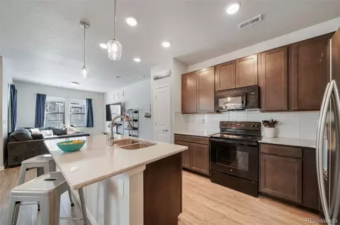 Kitchen - 16349 Rustlers Range Pt, Monument, CO 80132 photo 3 of 5