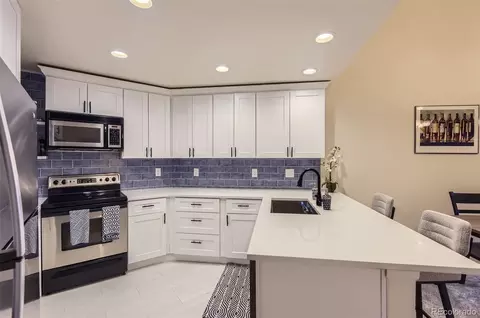 8623 E Dry Creek Rd #422, Englewood, CO 80112