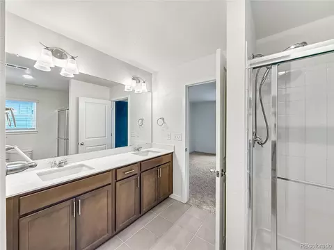 Bath - 21885 E 9th Pl, Aurora, CO 80018 photo 2 of 5