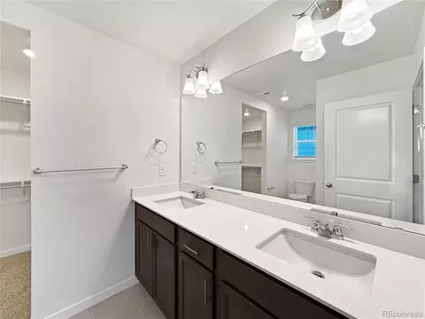 Bath - 21885 E 9th Pl, Aurora, CO 80018 photo 3 of 5