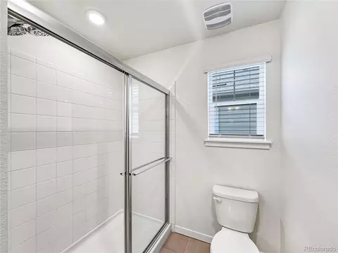 Bath - 21885 E 9th Pl, Aurora, CO 80018 photo 5 of 5