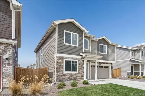 Exterior - 28401 E 7th Pl, Watkins, CO 80137 photo 3 of 8