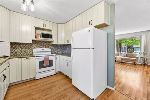 Kitchen - 15979 E 18th Pl, Aurora, CO 80011 photo 3 of 6