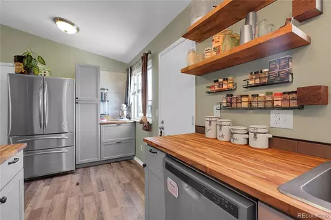 4054 S Quintero Way, Aurora, CO 80013