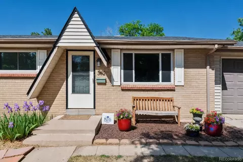 362 S Salem St, Aurora, CO 80012
