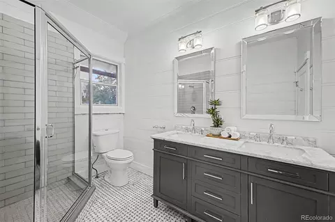 Bath - 2080 N Clarkson St, Denver, CO 80205 photo 4 of 7