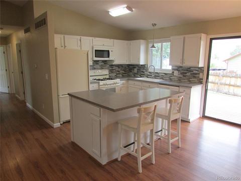 17126 E Kent Dr, Aurora, CO 80013 photo 2