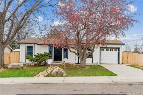 3550 W Mountain Rd, Englewood, CO 80110