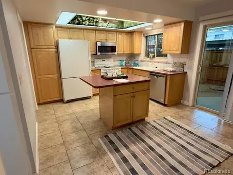 9019 E Oxford Dr, Denver, CO 80237 photo 3