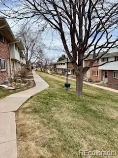 9019 E Oxford Dr, Denver, CO 80237 photo 32
