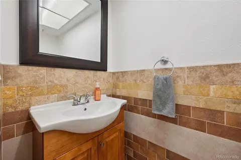 9019 E Oxford Dr, Denver, CO 80237 photo 8