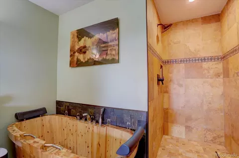 Bath - 9648 Yegge Rd, Morrison, CO 80465 photo 2 of 5