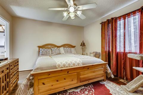 4917 Eugene Ct, Denver, CO 80239 photo 13