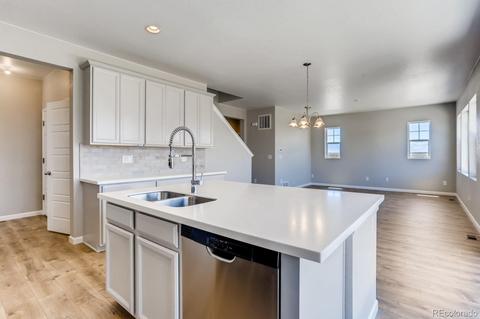 27912 E 7th Pl, Aurora, CO 80018 photo 12