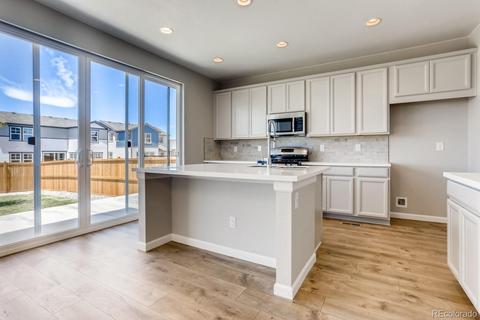 27912 E 7th Pl, Aurora, CO 80018 photo 10