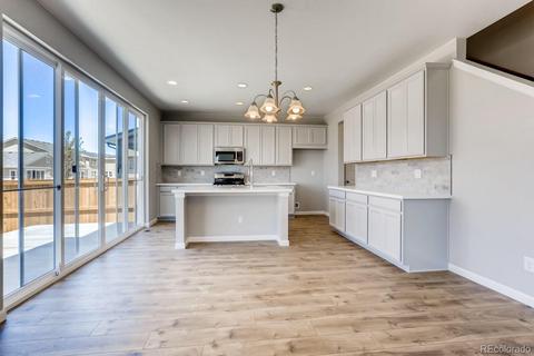 27912 E 7th Pl, Aurora, CO 80018 photo 8