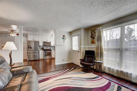 925 Madison Way, Bennett, CO 80102 photo 6