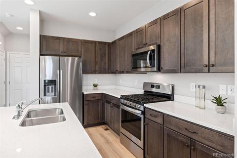 15957 Elk Pl, Denver, CO 80239 photo 13
