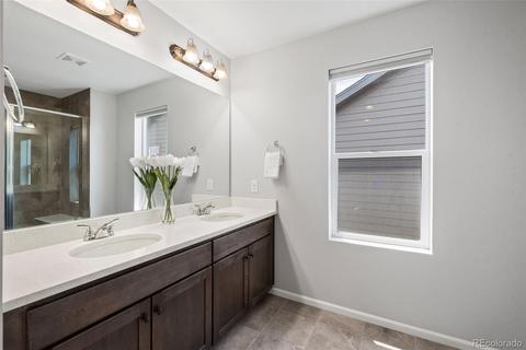 15957 Elk Pl, Denver, CO 80239 photo 20