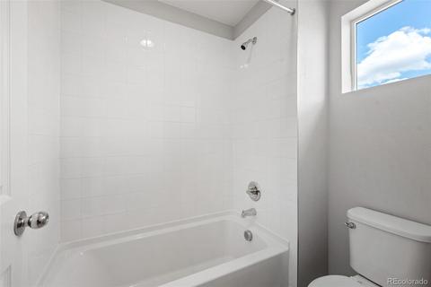 15957 Elk Pl, Denver, CO 80239 photo 25