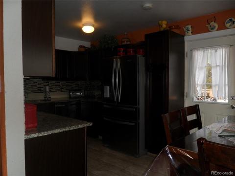 5502 Sable St, Denver, CO 80239 photo 4