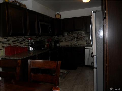 5502 Sable St, Denver, CO 80239 photo 3