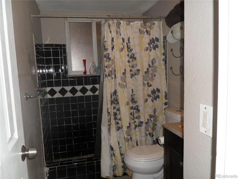 5502 Sable St, Denver, CO 80239 photo 23