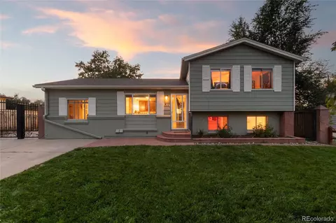 811 S Macon Way, Aurora, CO 80012