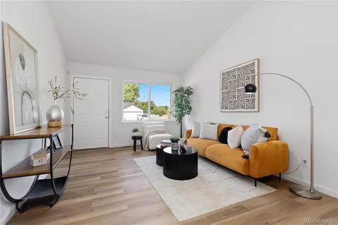 3110 Cimarron St, Aurora, CO 80011 photo 4