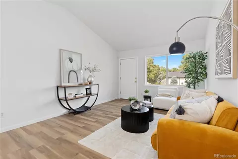 3110 Cimarron St, Aurora, CO 80011 photo 3
