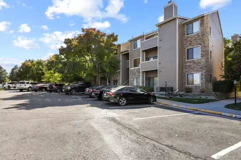 7454 S Alkire St #301, Littleton, CO 80127