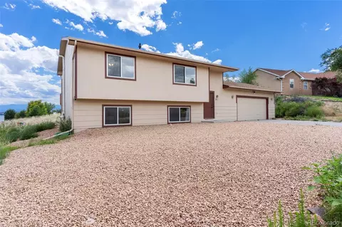 817 S Aguilar Ln, Pueblo, CO 81007