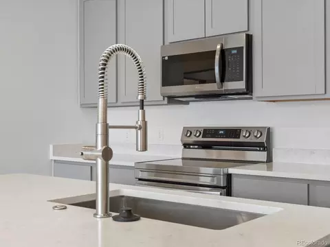 6153 N Ceylon St #308, Denver, CO 80249