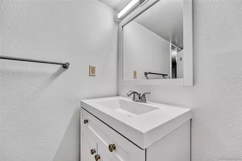 9276 E Nassau Ave, Denver, CO 80237 photo 35