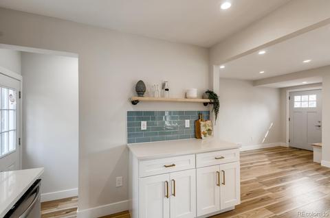 7445 E 21st Ave, Denver, CO 80207 photo 15
